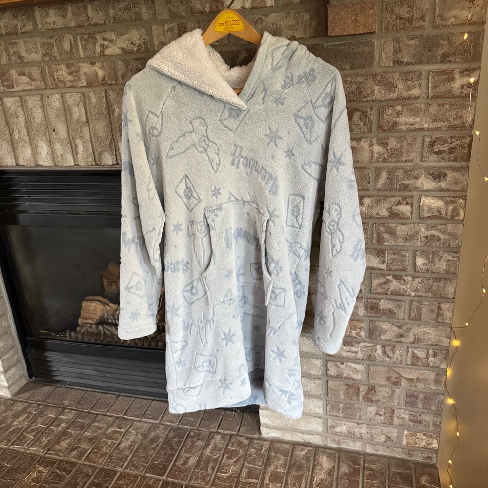 Harry Potter Wizarding World Fleece Lounge Hoodie